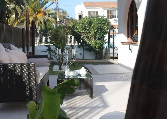 Apartamento Gloria Near The *