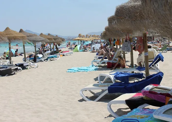 Gloria Near The Apartamento