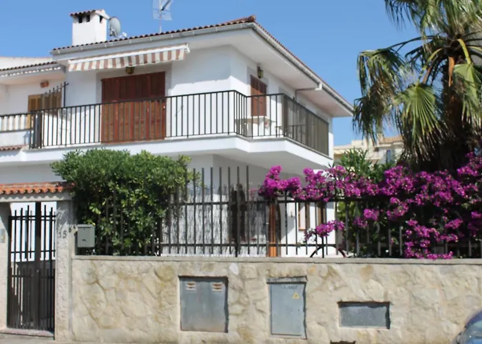 Gloria Near The Apartamento *