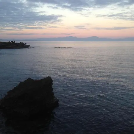 Διαμέρισμα Gloria Near The *