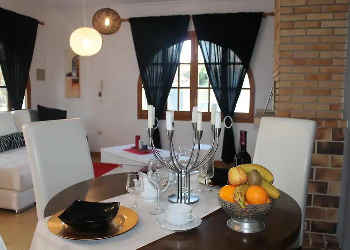 Gloria Near The Lägenhet